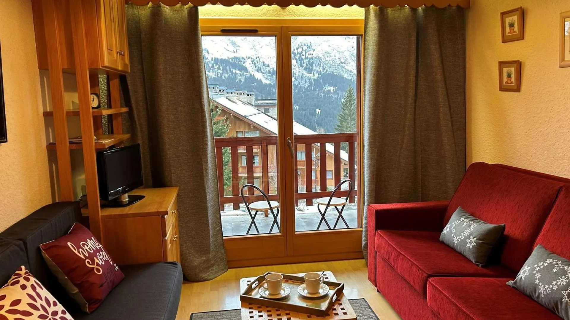 Meribel: Charmant 2P, 4 Pers, Proche Commerces Et Pistes - Fr-1-180-80 0*, Meribel France