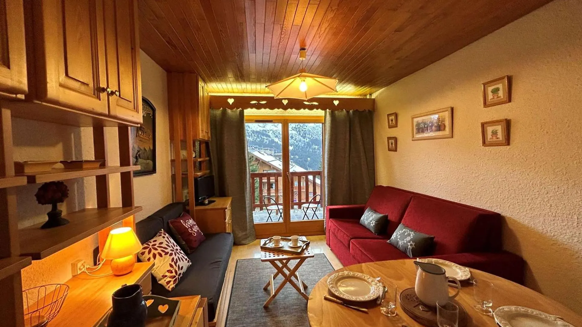 Meribel: Charmant 2P, 4 Pers, Proche Commerces Et Pistes - Fr-1-180-80